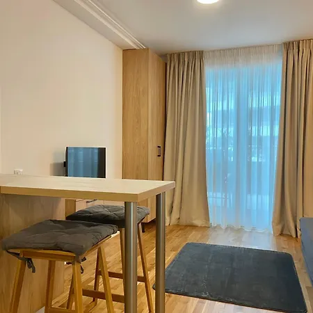 Studio No 5 Lebada Lake * Bukarest