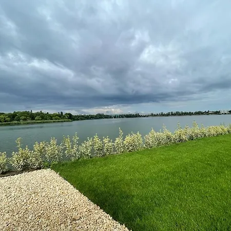 Studio No 5 Lebada Lake