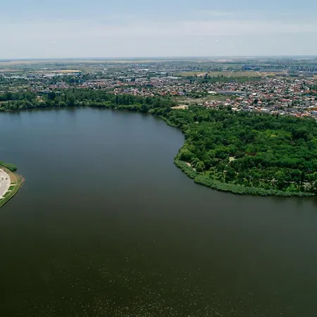 Studio No 5 Lebada Lake Bucharest
